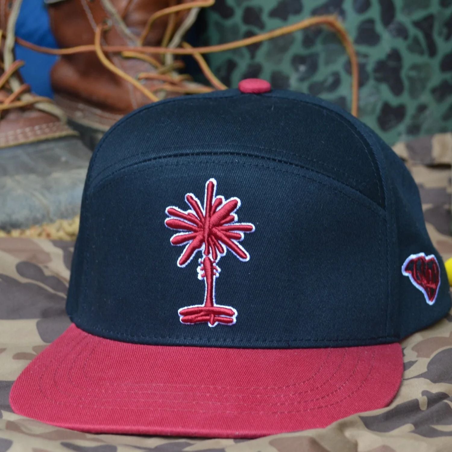SOUTH CAROLINA GAMECOCKS BLACK WITH GARNET PALMETTO TREE SNAPBACK
