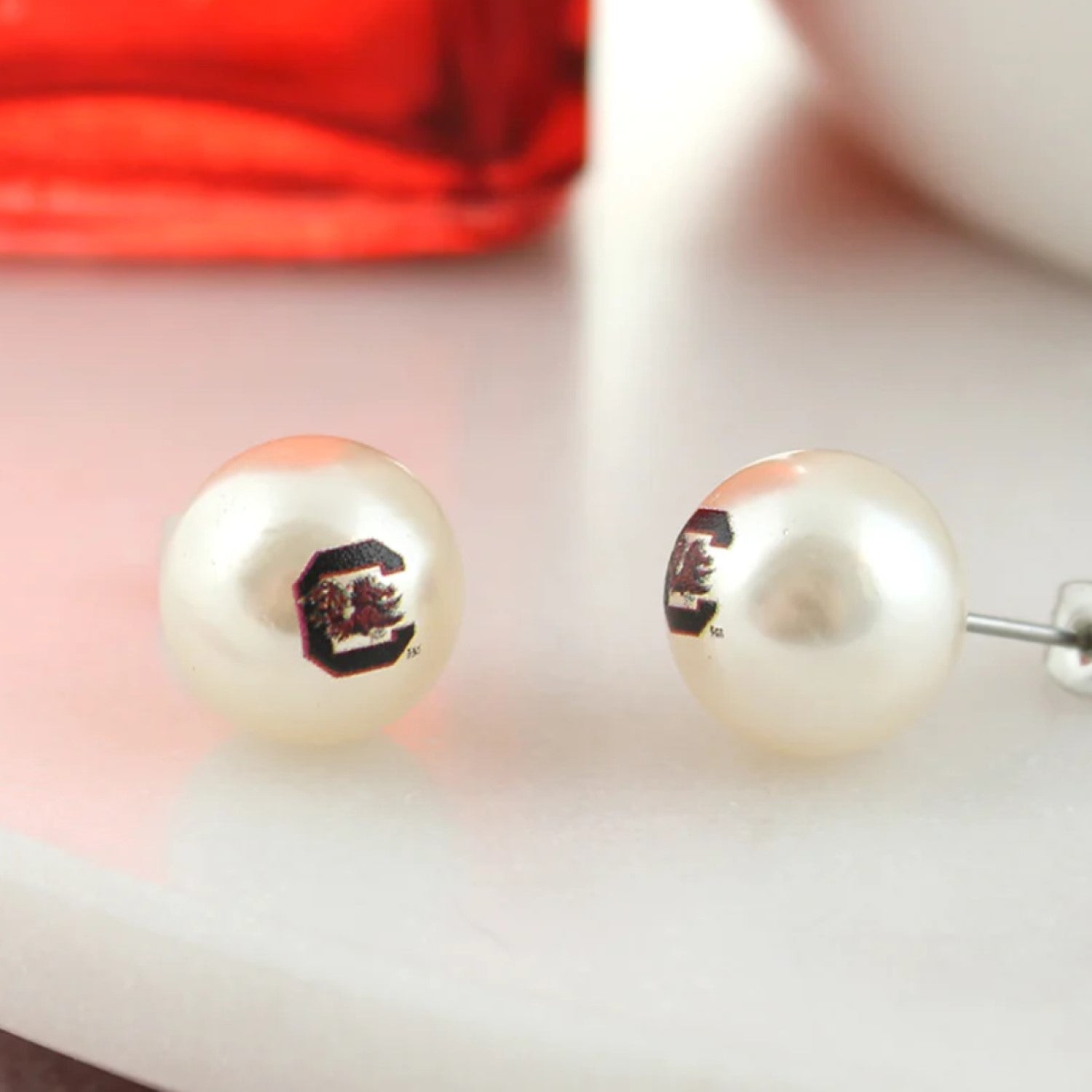SOUTH CAROLINA GAMECOCKS PEARL STUD EARRINGS