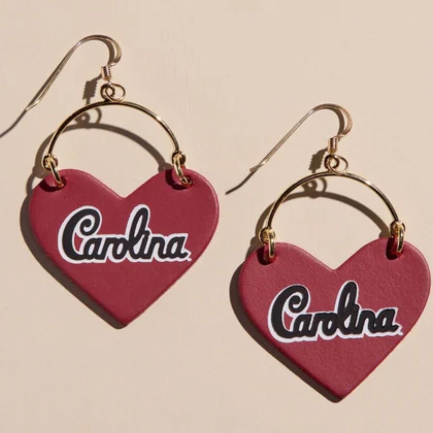 SOUTH CAROLINA GAMECOCKS GOLD TONE GARNET SCRIPT HEART EARRINGS